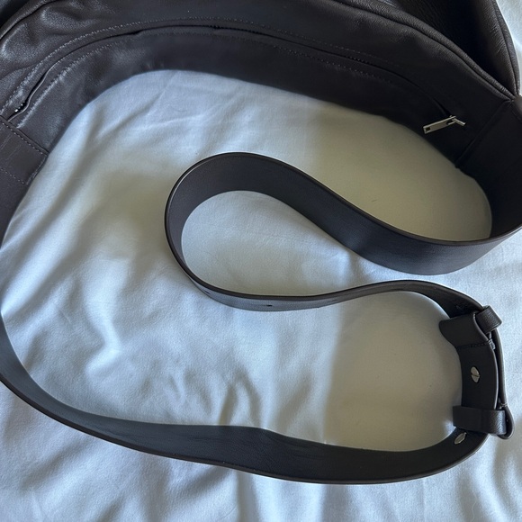 COS leather crossbody bag - Picture 3 of 7